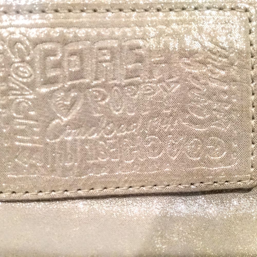 Authentic Coach Poppy - Picture 12 of 12